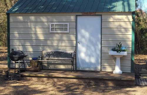 Eustace Cottage | A privet cozy, little cabin on our farm.nn