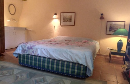 Vire-sur-Lot Other | A quiet character stone farmhouse