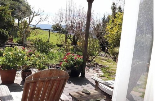 May Valley House | A Quiet Place with WiFi in El Sobrante