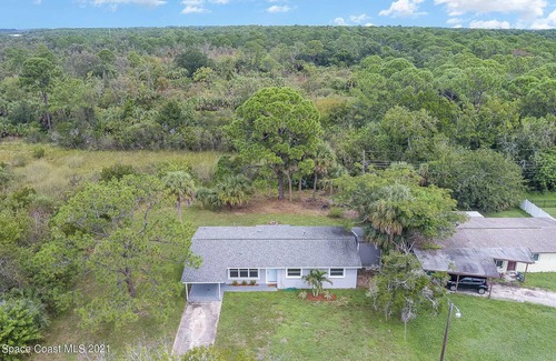 Rockledge House | A quiet, private, and secluded home near Orlando, Viera and the Beach!