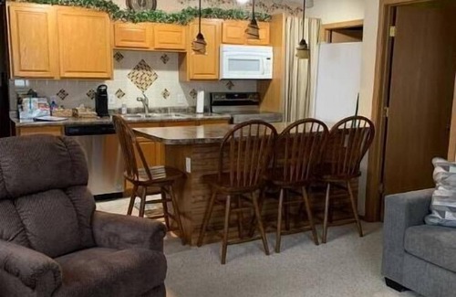 Kearney House | A quiet, relaxing country stay close to Kearney's amenities!