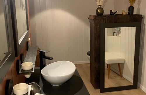 Vouhe Bed & Breakfast | A quiet room in Gâtine Deux-Sévrienne