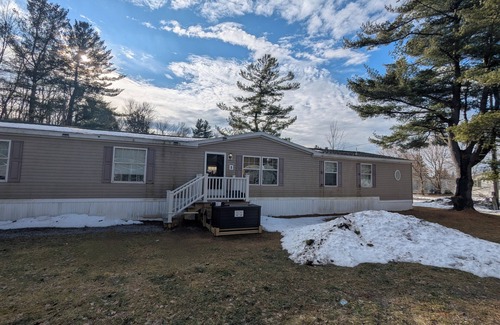Adams Center House | A quiet & spacious retreat in Northern New York
