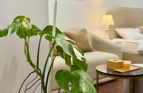 Gia Lam Apartment | A Quiet Stay - Elegant