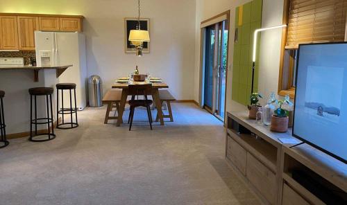 Page House | A quiet, stylish and cozy retreat.