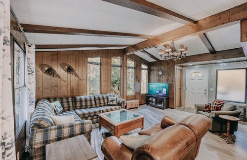 Maple Falls House | A Ranch House and Bunk House, Great Retreat
