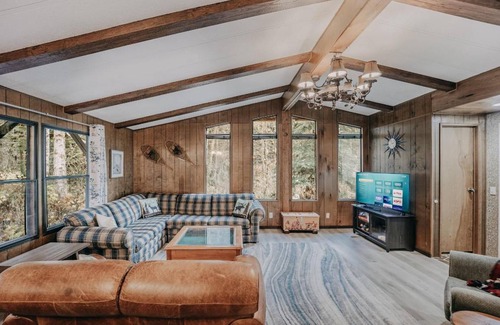 Maple Falls House | A Ranch House and Bunk House, Great Retreat