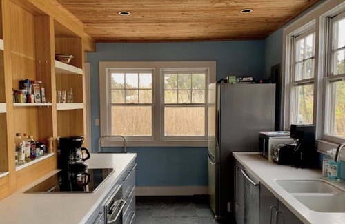 Lonelyville House | A RARE PRIVATE SETTING