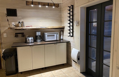 Saint-Sauveur Ski Chalet | A relaxing mountain getaway ! - Chimo Cottage