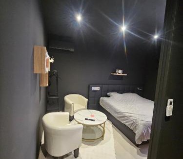 Malataverne Apartment | a relaxing night for lovers