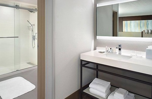 Stone Mountain Hotel | A Restful Retreat! Minutes to Scenic Railroad and Summit Skyride! FREE Parking!