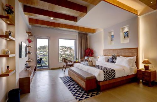 The Mall Road Bed & Breakfast | A Santorini Home - By Le Rêve 5Mins from Mall Road