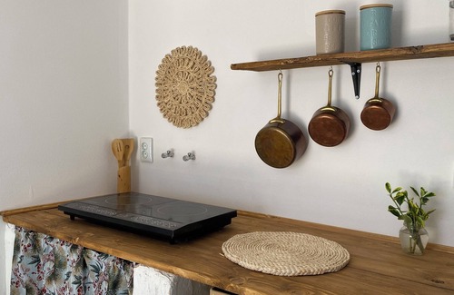 Spring Cottage | A Serene Escape: Your Cozy Cottage Oasis