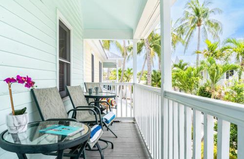 Truman Annex House | A Siesta Bay by AvantStay Key West Walkable Gated Community Shared Pool Week Long Stays Only