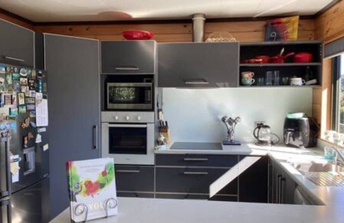 Coromandel House | A Slice of Paradise - Family getaway with boat parking