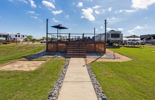 Kerens House | A Slice of RV Heaven- LOT