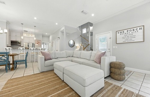 Crystal Shores House | A Spacious and Pet-Friendly Crystal Beach Retreat with private pool