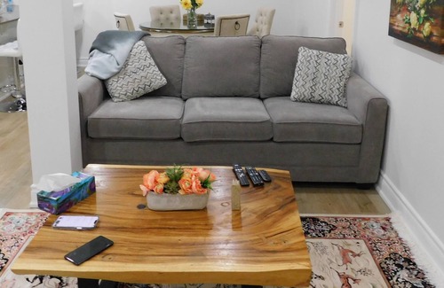 Richmond Hill Apartment | A spacious cheerful and bright basement apartment with a private entrance.