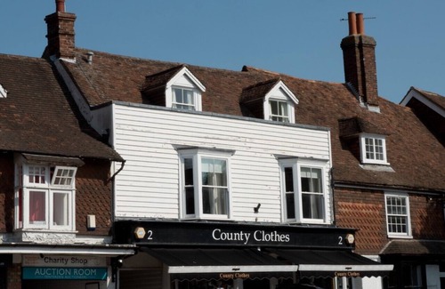 Tenterden Condo | A spacious modernised C17th listed apartment property, set up for 4 people