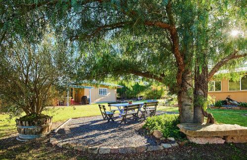 Ballandean House | A Stanthorpe Getaway