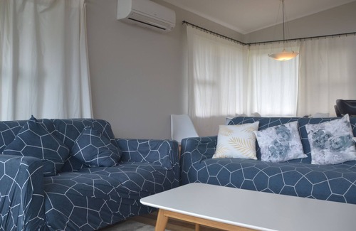 Lynmore House | A Stone's Throw From Redwoods