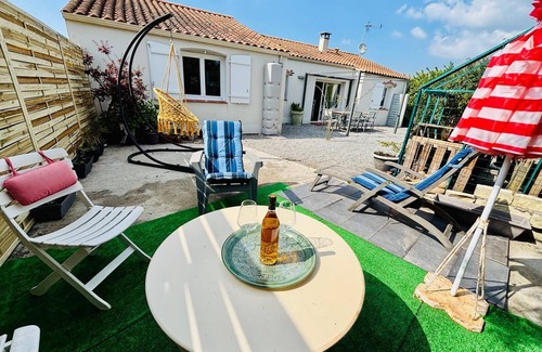 Notre-Dame-de-Riez House | A stopover under the fruit trees