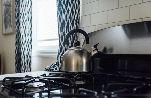 Ewing Apartment | A+ Studio | Prof. Cleaned + Sanitized + Discounts