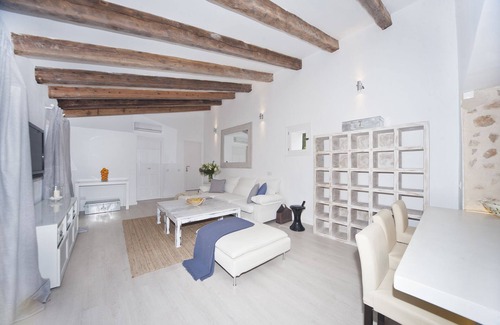 Genova House | A stunning rustic villa, renovated in a very chic mix of styles