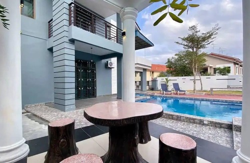 Tebrau Other | A Stylish & Comfy 4BR Home with Private Pool