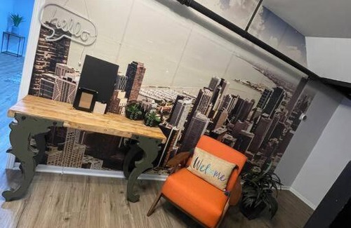 Grand Boulevard Apartment | A Stylish & Cozy Apartment near Downtown Chicago