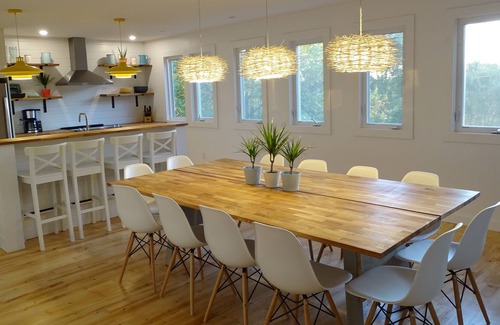 Mineville House | A stylish modern farmhouse 25kms from downtown Halifax.