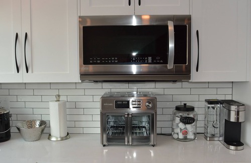 Blind Bay Apartment | A Suite Above! Enjoy privacy, great views, private deck, hot tub & nearby beach!