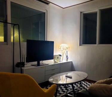 Yeoksam Apartment | a sunny and comfortable house-202