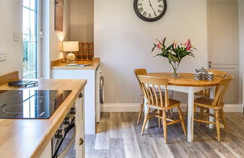 Monreith Cottage | A superb 4 bedroomed cottage with glorious gardens and stunning sea views.