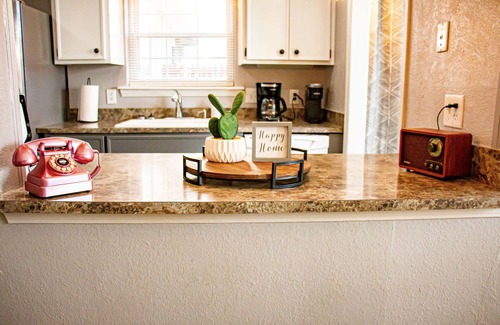 Canyon House | A sweet stay on Cherrywood Square