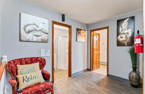 Airport Heights Community Council Bed & Breakfast | A Touch Of Pink On 16th Ave