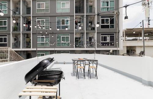 Phra Khanong House | A Townhouse 100m from BTS Bangchak