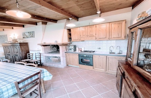 Spoleto Cottage | A two floor cottage with 2 patios + patio/garden - sleeps 2/3