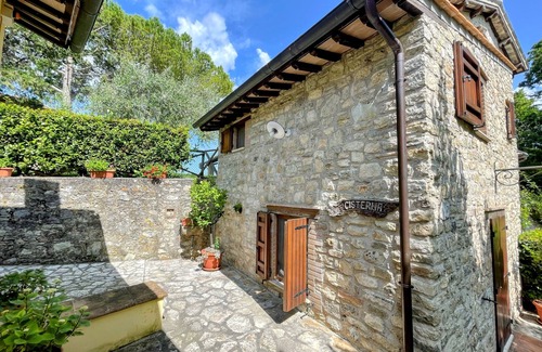 Spoleto Cottage | A two floor cottage with 2 patios + patio/garden - sleeps 2/3
