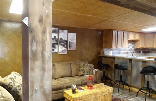 Panola Cabin | A unique cabin, comfortable with private hot tub!