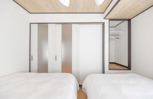 Minamiotsuka Apartment | A unique cozy townhouse perfect for up to 5 guests