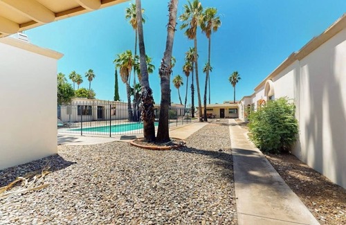 Tucson Condo | A Unique Townhome embracing the Mid Century Modern Lifestyle