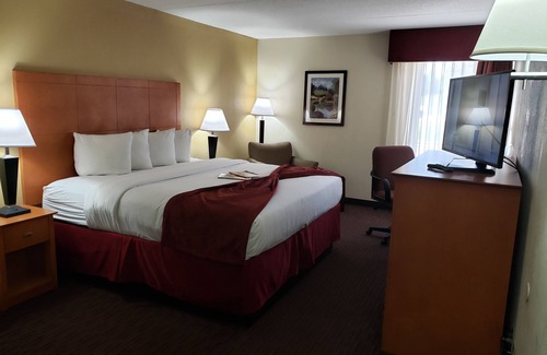 Southfield Hotel | A Victory Hotel & Suites