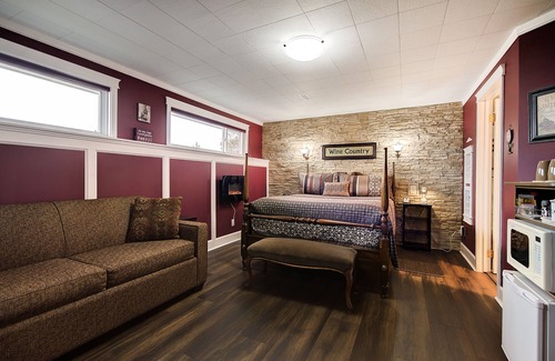 Central Okanagan Bed & Breakfast | A View to Remember Bed & Breakfast