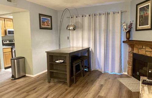 Kimball Junction Condo | A Wasatch Wonderland Beautiful 2 + 2, Dog Friendly