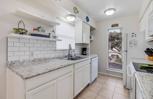 Sailhouse Condo | A Wave From It All Rryc22 3 Bedroom Condo by RedAwning