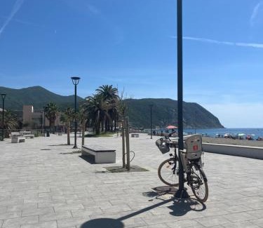 Riva Trigoso Apartment | A window to the sea