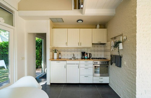 Ouddorp House | A wonderful holiday accommodation in Park De Toekomst, just 10 minutes by bike from the beaches of Ouddorp.