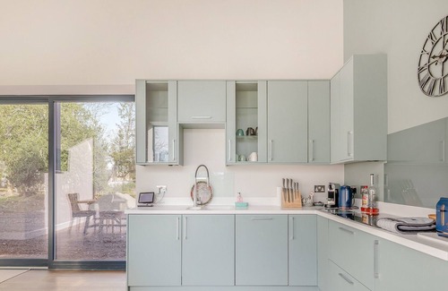 Aberdeen Cottage | A wonderful, spacious and light property, ideal for a special break away in beautiful surroundings.