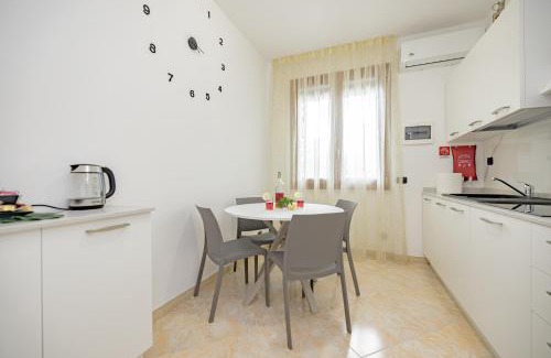 Cesate Apartment | A1 Fiori di Pesco - Fiera Rho,Milano,Monza,Como, Malpensa
